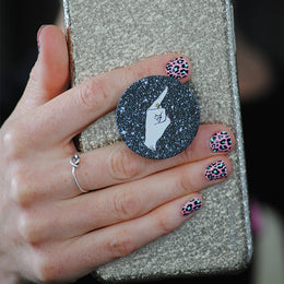 H'oh Shit i'm a Queen Pop Socket Phone Grip